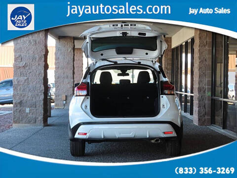 2022 Nissan Kicks SV