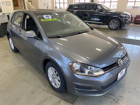 2016 Volkswagen Golf