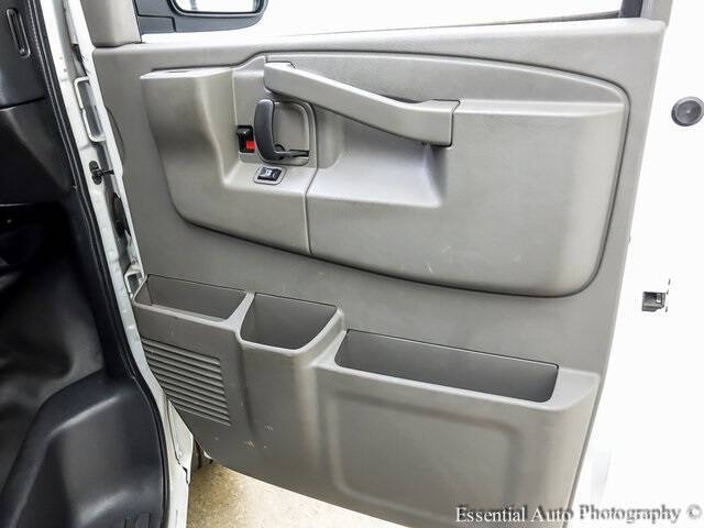 2017 GMC Savana 2500