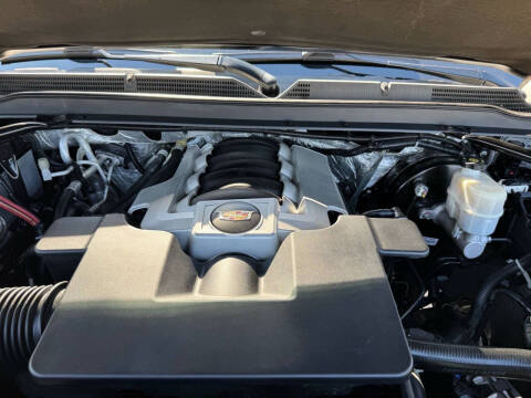 2018 Cadillac Escalade Luxury