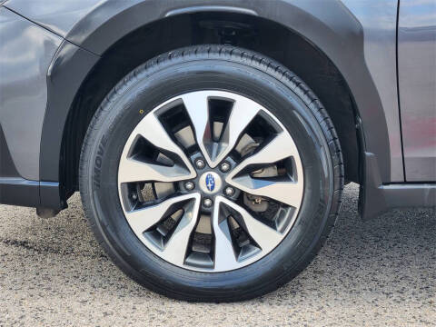 2023 Subaru Outback Touring