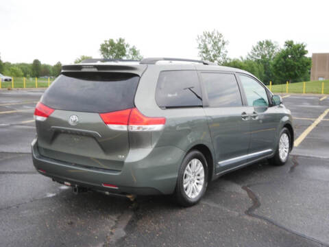 2013 Toyota Sienna