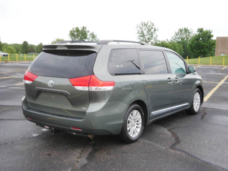 2013 Toyota Sienna