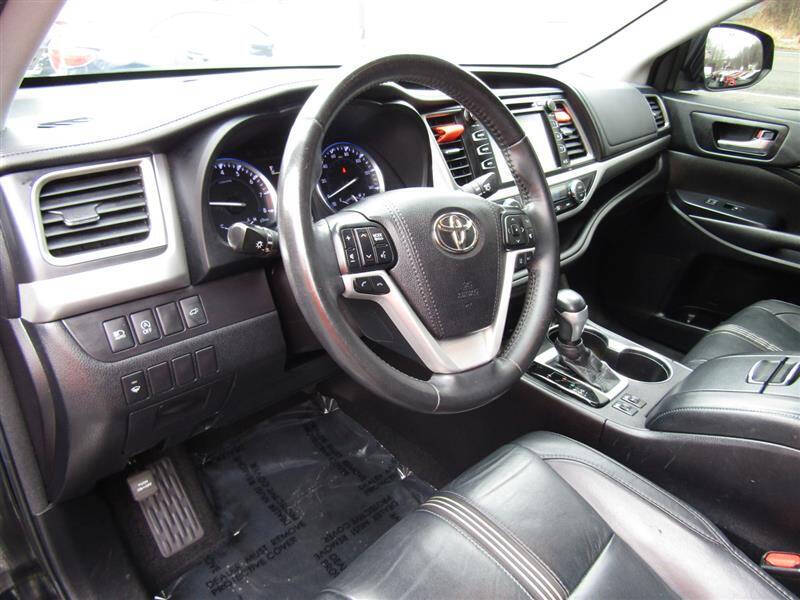 2018 Toyota Highlander SE