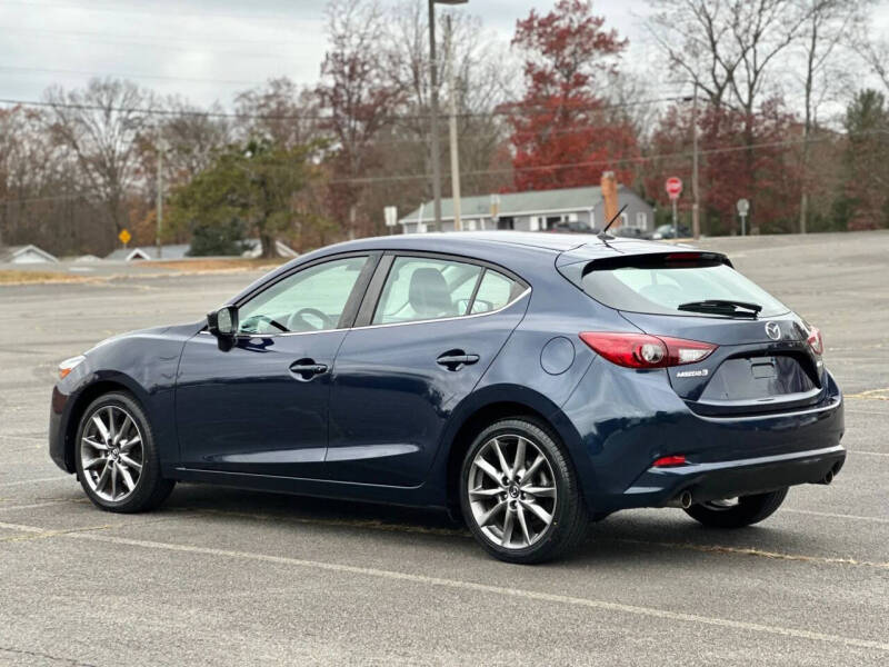 2018 Mazda MAZDA3 Touring