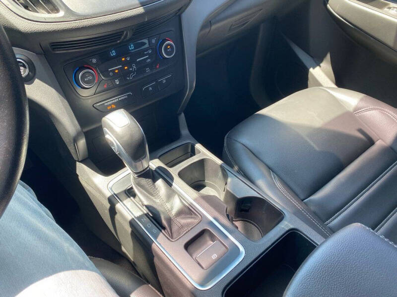 2019 Ford Escape SEL