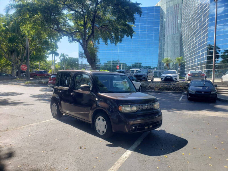 2011 Nissan cube SL's photo
