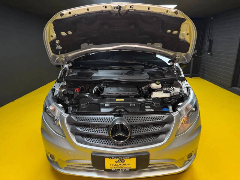 2016 Mercedes-Benz Metris Passenger