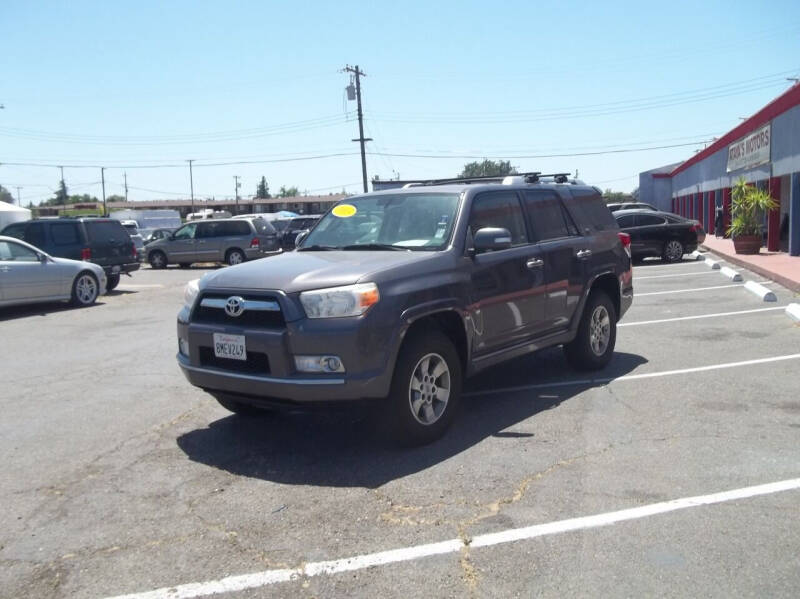 2013 Toyota 4Runner SR5