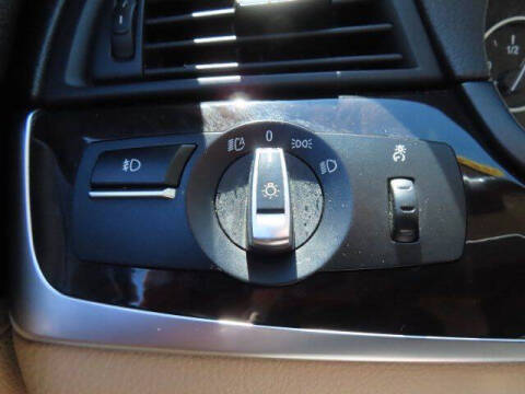 2015 BMW 5 Series 528i