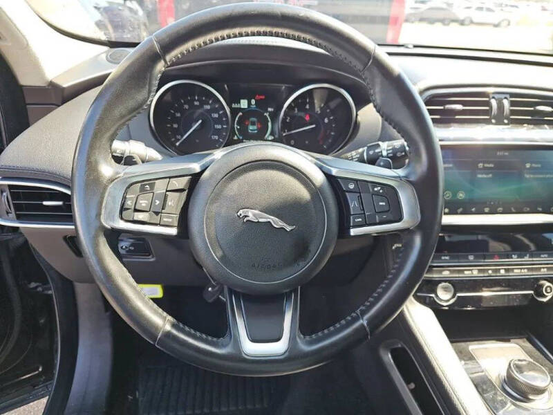 2020 Jaguar F-PACE 30t Prestige