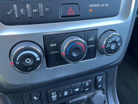 2016 GMC Acadia SLE-2