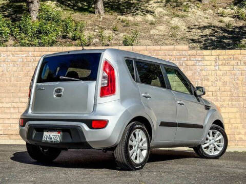 2012 Kia Soul +