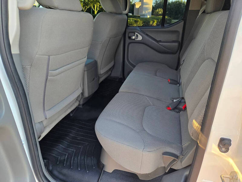 2020 Nissan Frontier SV