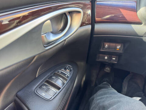 2018 Infiniti Q70 3.7 Luxe