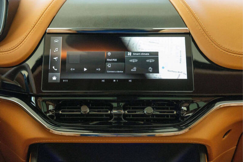 2026 Aston Martin DBX 707