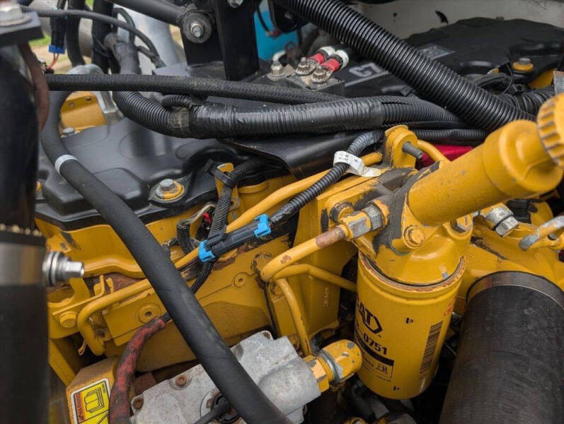 2007 Peterbilt 335