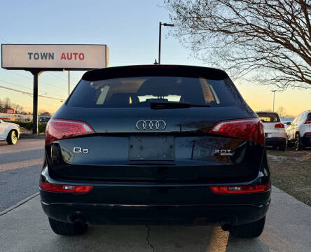 2011 Audi Q5 2.0T quattro Premium Plus