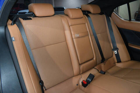 2023 Lexus IS 300