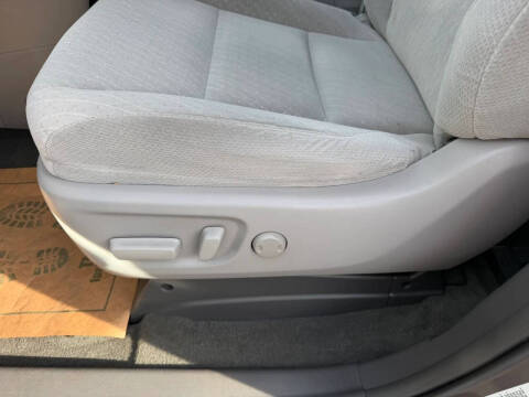 2017 Toyota Sienna LE 7-Passenger