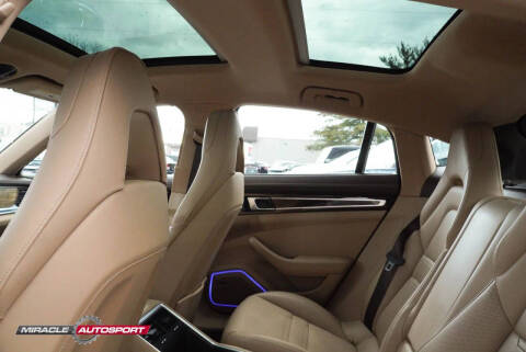 2017 Porsche Panamera 4S