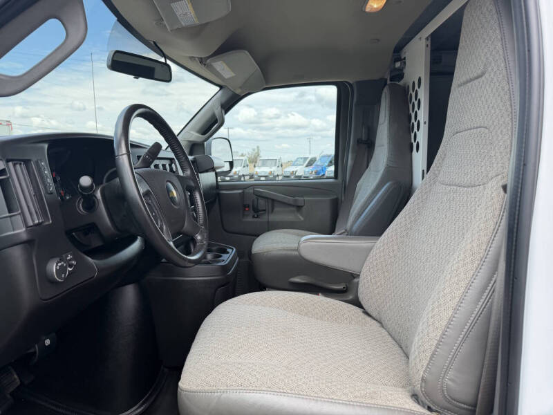 2022 Chevrolet Express 2500
