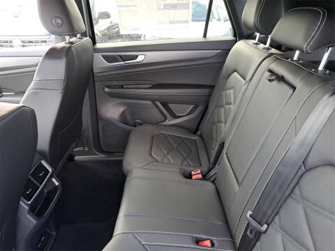 2026 Volkswagen Atlas Cross Sport SE