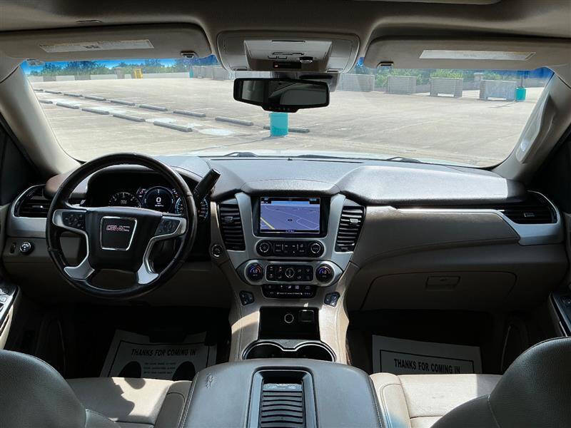2017 GMC Yukon XL SLT