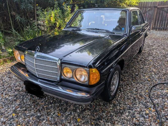1982 Mercedes-Benz 300-Class