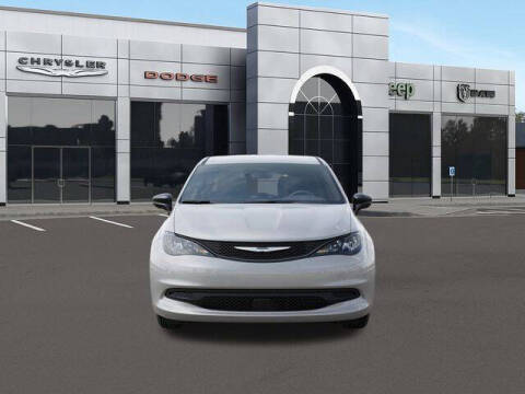 2026 Chrysler Voyager LX