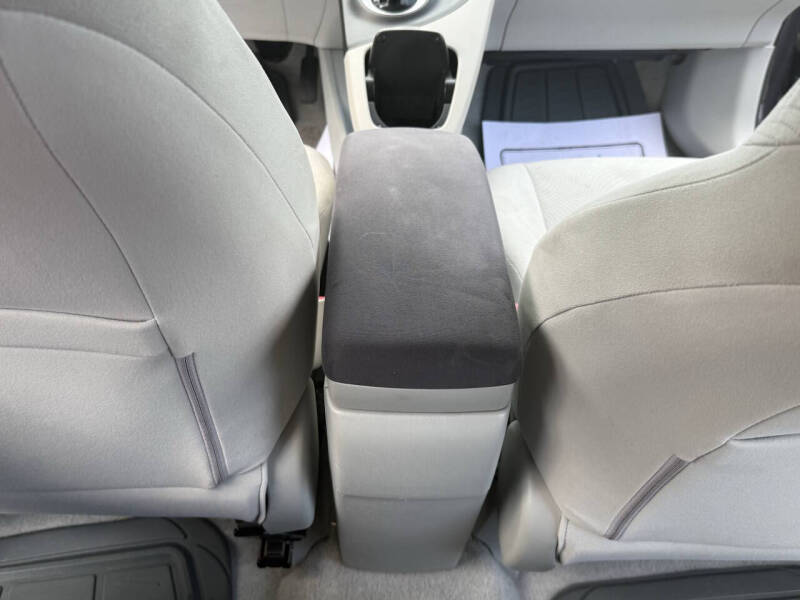 2011 Toyota Prius Five