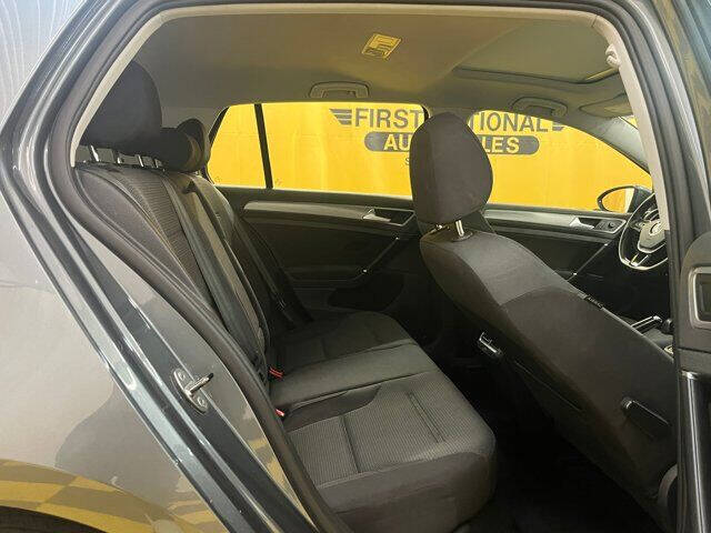 2016 Volkswagen Golf