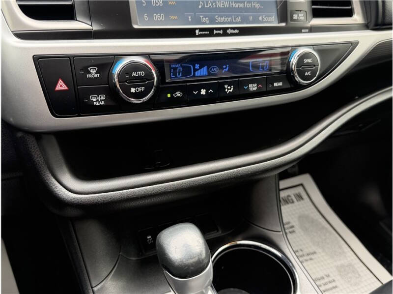 2017 Toyota Highlander