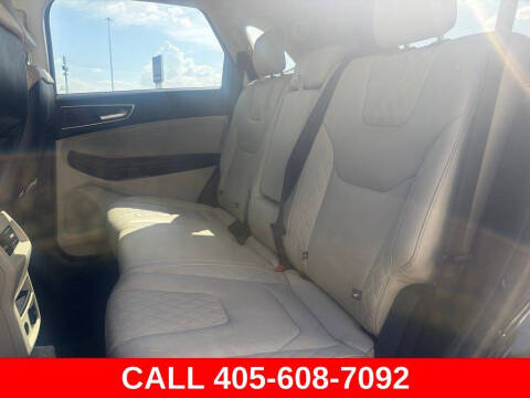2023 Ford Edge Titanium