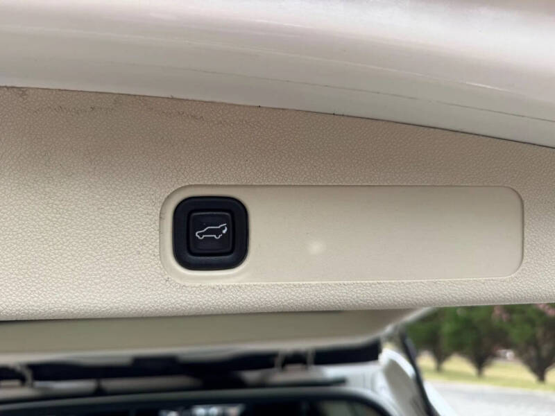 2010 Cadillac Escalade ESV Platinum Edition