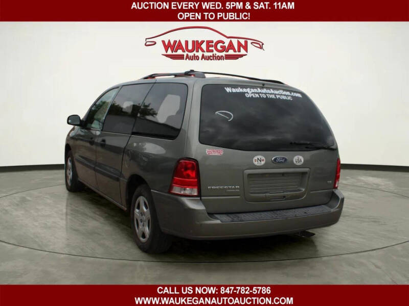 2004 Ford Freestar SE