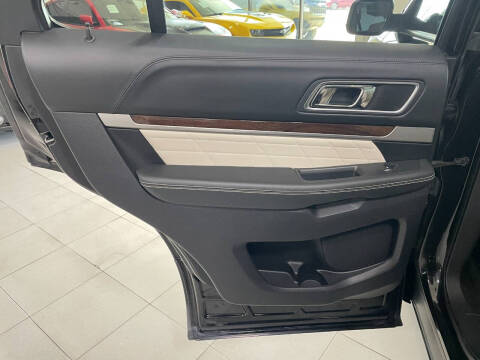 2017 Ford Explorer Platinum