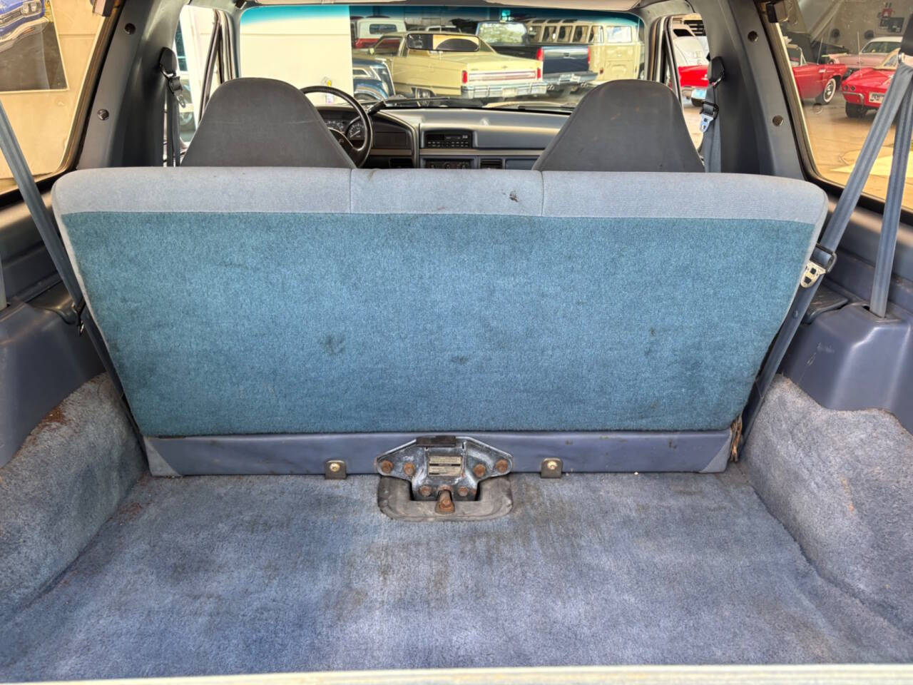 1993 Ford Bronco 9