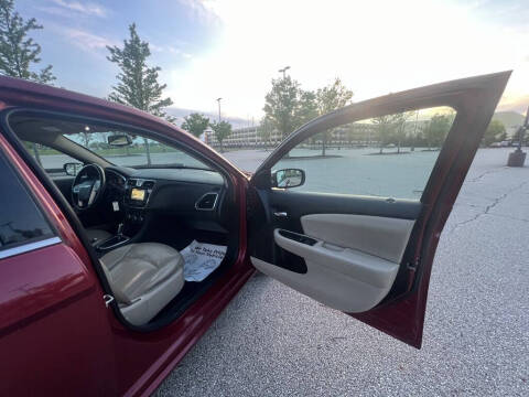 2012 Chrysler 200 Limited