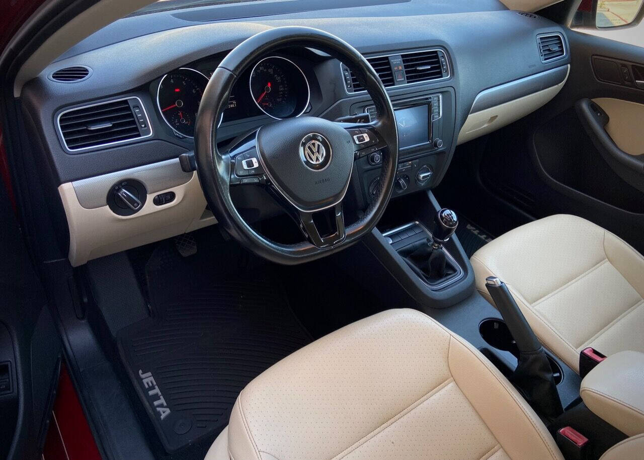 2017 Volkswagen Jetta 18