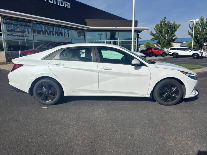 2022 Hyundai Elantra