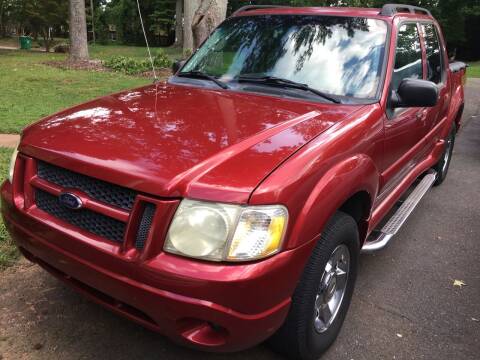 2004 Ford Explorer Sport Trac for sale at HESSCars.com in Charlotte NC