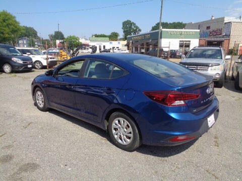 2019 Hyundai Elantra SE