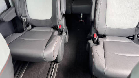 2023 Toyota Sienna XSE 7-Passenger