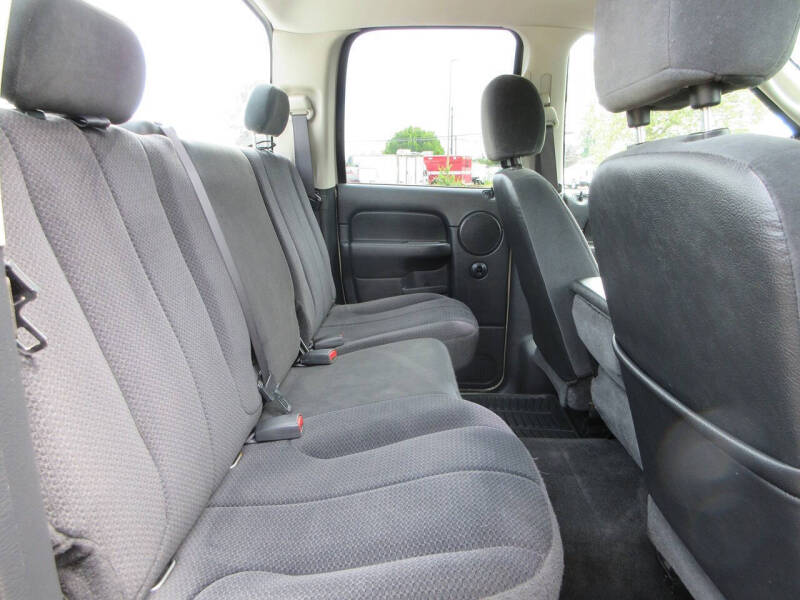 2004 Dodge Ram 3500 SLT