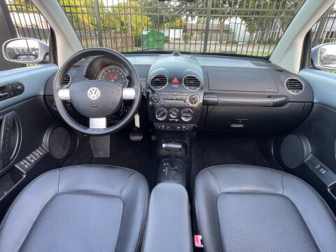 2009 Volkswagen New Beetle Convertible Base PZEV