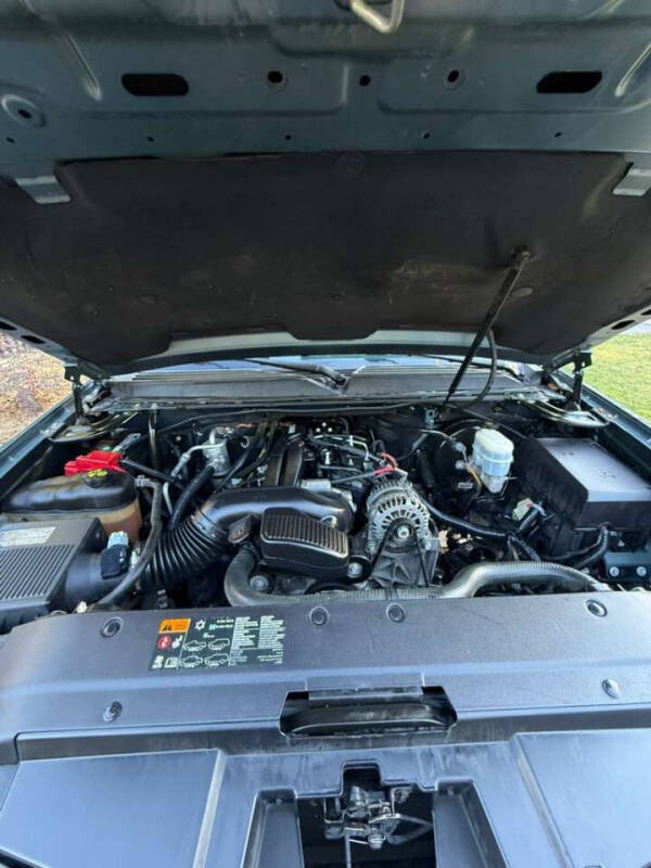 2012 Chevrolet Avalanche LS