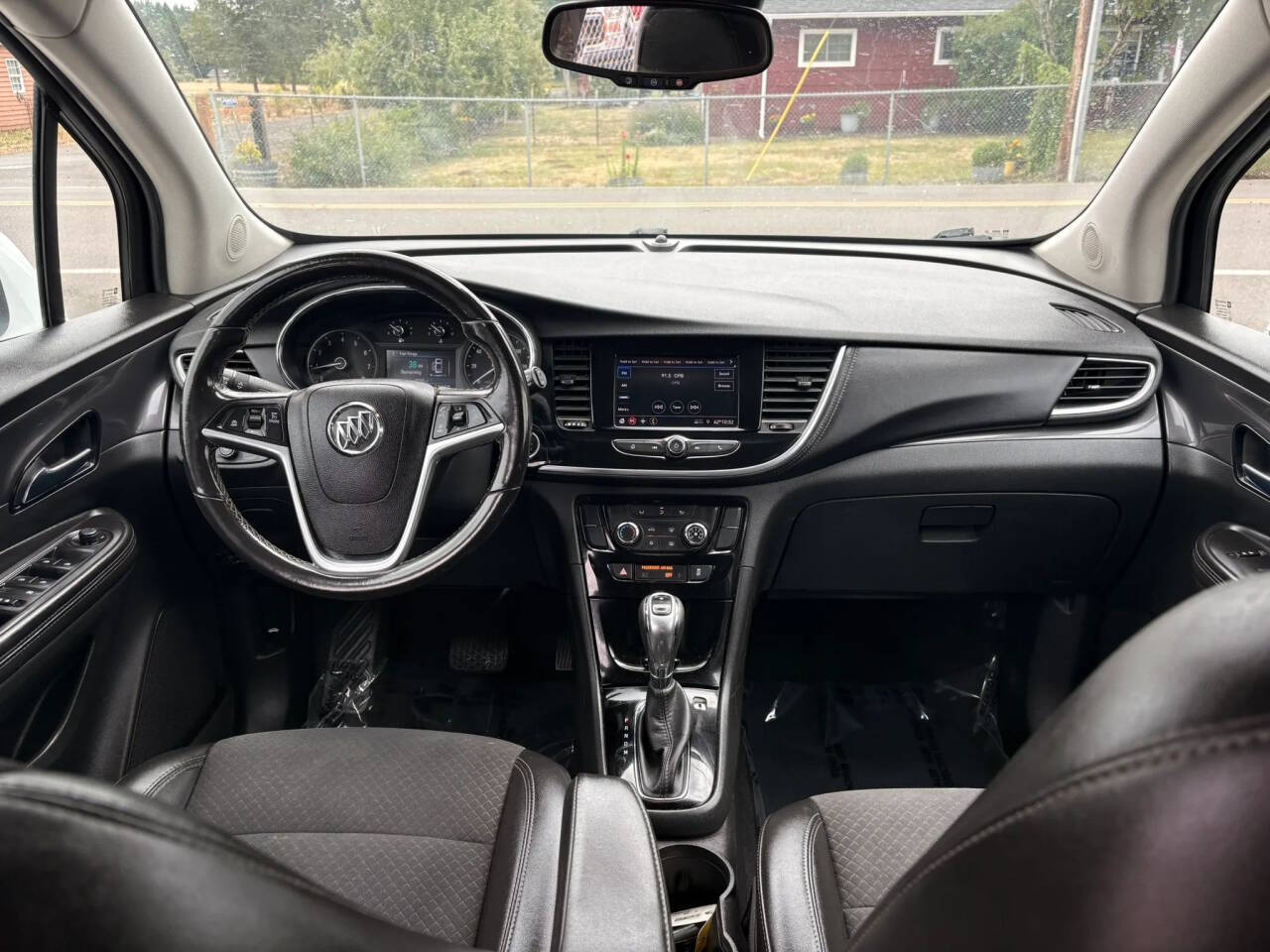 White 2021 Buick Encore Preferred AWD Preferred 4dr Crossover 13