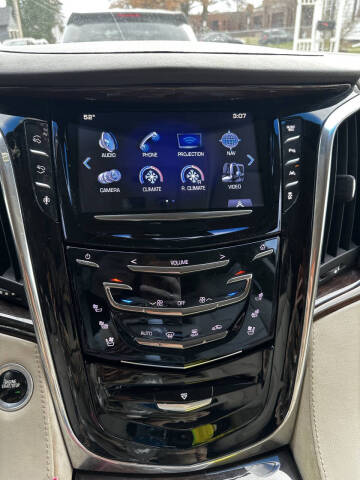 2016 Cadillac Escalade ESV Luxury Collection