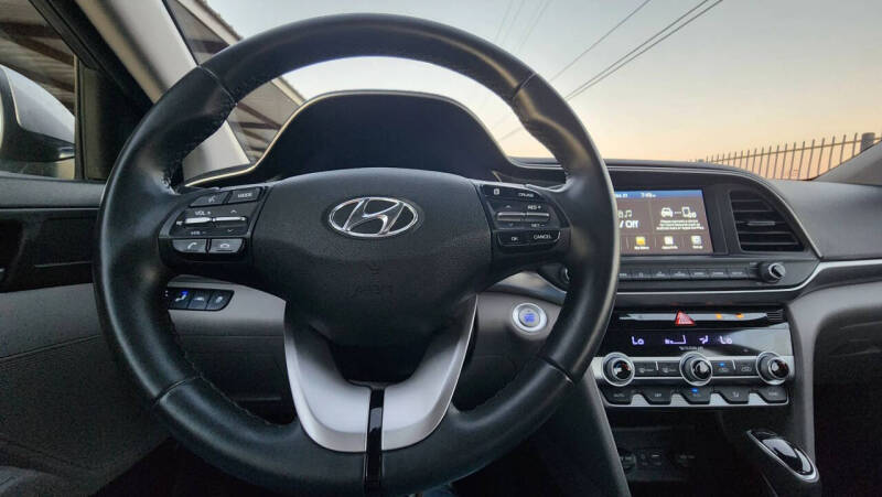 2020 Hyundai Elantra